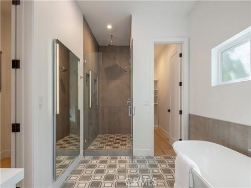 333 Mesa Drive, Costa Mesa, CA