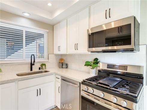 2408  Saratoga   Way, Costa Mesa, CA
