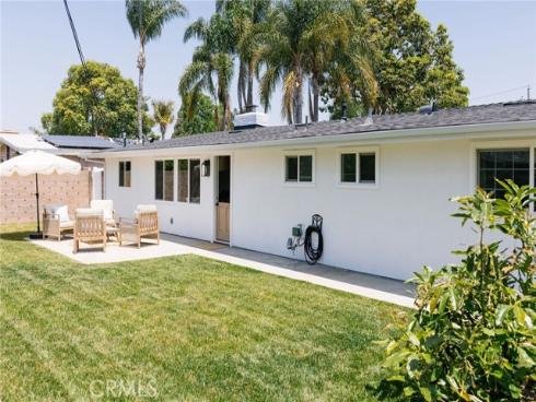2323  Cornell  , Costa Mesa, CA