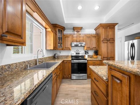 1099 Salinas , Costa Mesa, CA