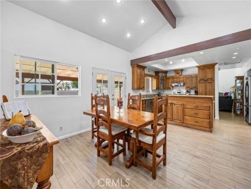 1099 Salinas , Costa Mesa, CA