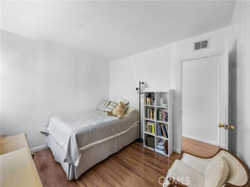 1099 Salinas , Costa Mesa, CA