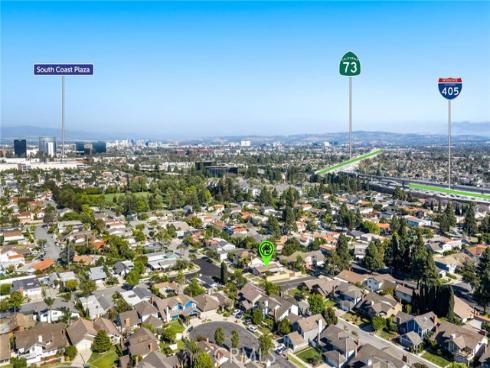 1099 Salinas , Costa Mesa, CA