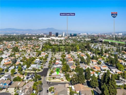1099  Salinas  , Costa Mesa, CA