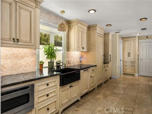 2342 Cynthia Court, Costa Mesa, CA
