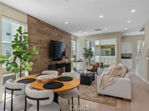 1529 Greenwich Way , Costa Mesa, CA