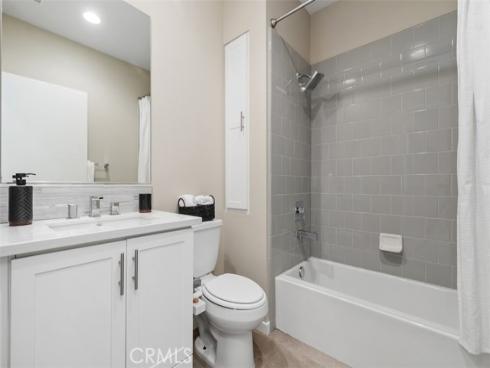 1529 Greenwich Way , Costa Mesa, CA