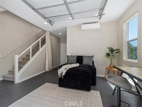 1529 Greenwich Way , Costa Mesa, CA