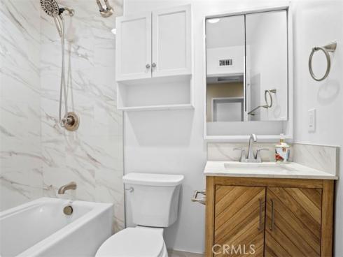 3074 Warren , Costa Mesa, CA