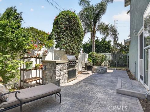 1010 W 19th , Costa Mesa, CA