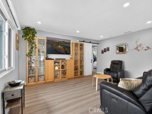 1010 W 19th , Costa Mesa, CA