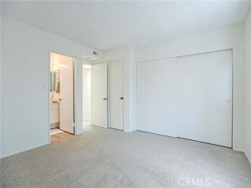 290  Victoria  29 (F8)  Street, Costa Mesa, CA