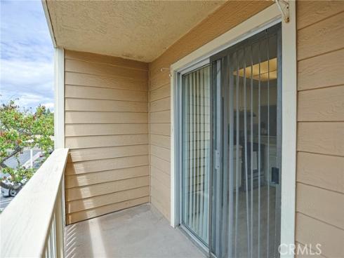 290  Victoria  29 (F8)  Street, Costa Mesa, CA
