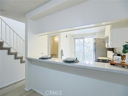 290  Victoria  29 (F8)  Street, Costa Mesa, CA