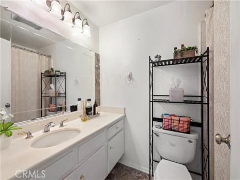 600 Lassen Ln , Costa Mesa, CA