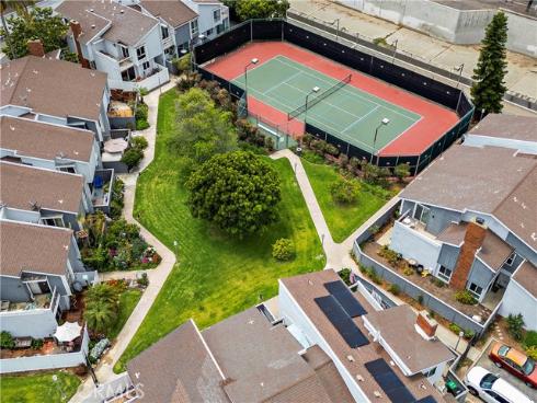600 Lassen Ln , Costa Mesa, CA