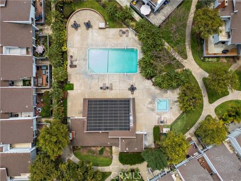 600 Lassen Ln , Costa Mesa, CA