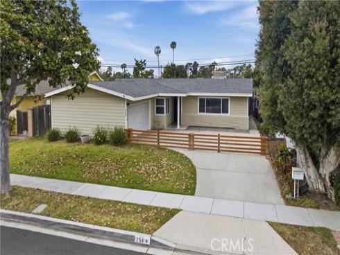 254 Bucknell Road, Costa Mesa, CA