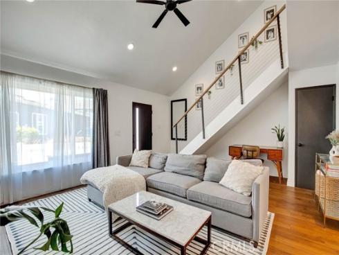 153 Lexington , Costa Mesa, CA
