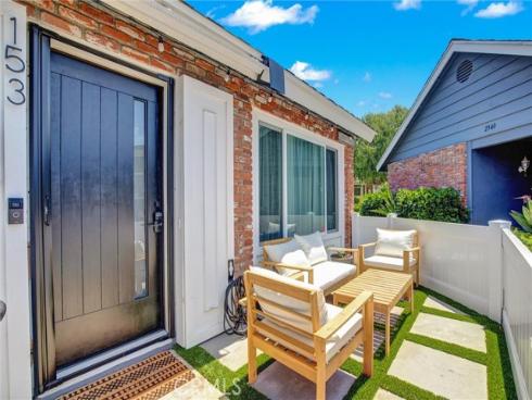 153 Lexington , Costa Mesa, CA
