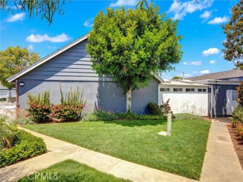 153 Lexington , Costa Mesa, CA