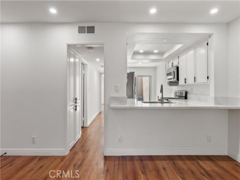 164 Brookline Lane , Costa Mesa, CA