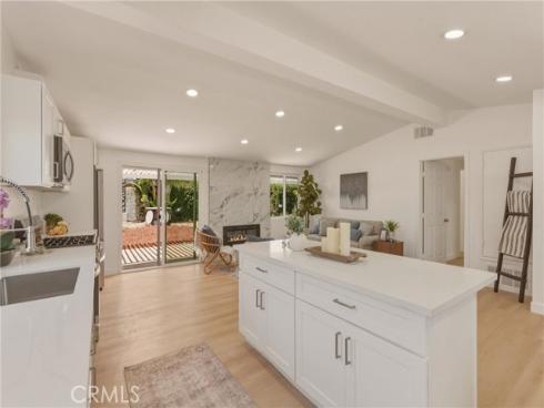 2107 Pomona , Costa Mesa, CA