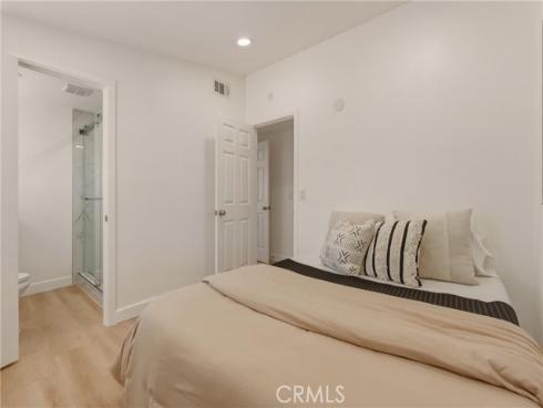 2107 Pomona , Costa Mesa, CA