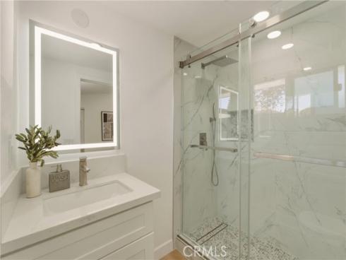 2107 Pomona , Costa Mesa, CA