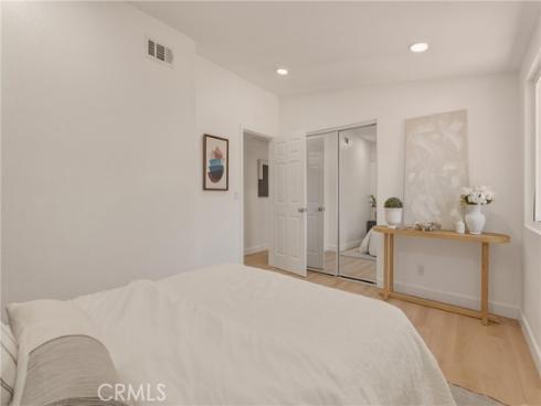 2107 Pomona , Costa Mesa, CA