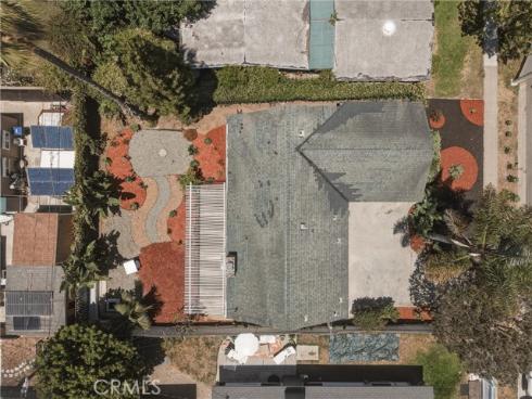 2107  Pomona  , Costa Mesa, CA