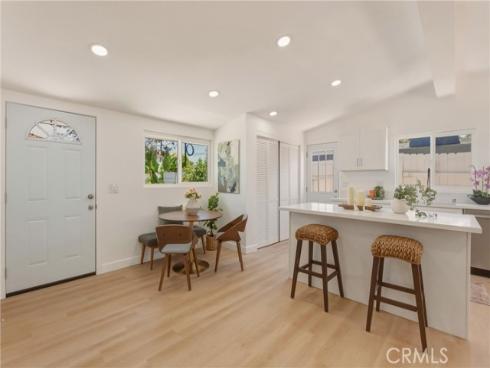 2107 Pomona , Costa Mesa, CA