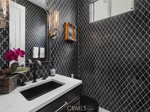 273 Mesa , Costa Mesa, CA