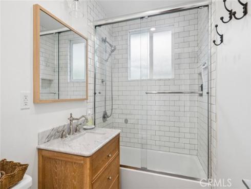 782 W 18th Street, Costa Mesa, CA