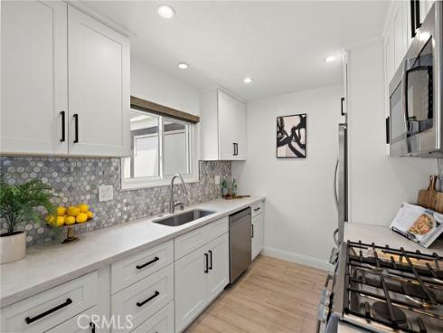 115 Morristown , Costa Mesa, CA