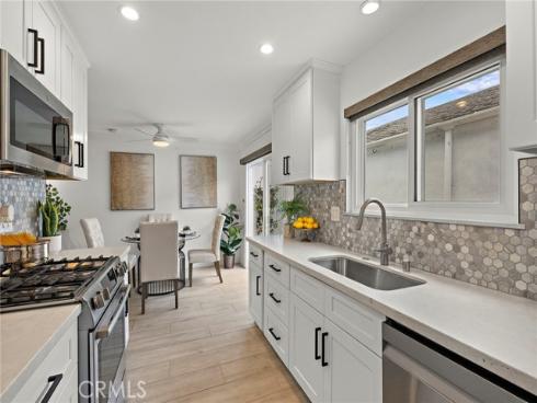 115 Morristown , Costa Mesa, CA