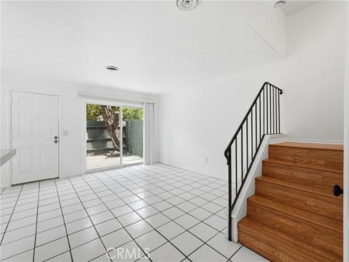 1646 Iowa C , Costa Mesa, CA