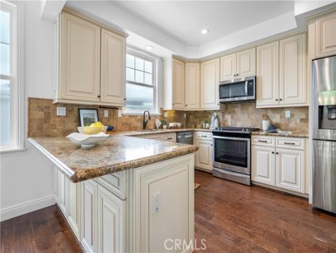 1578 Redlands , Costa Mesa, CA