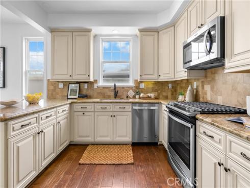 1578 Redlands , Costa Mesa, CA