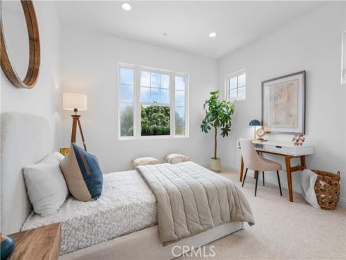 1578 Redlands , Costa Mesa, CA