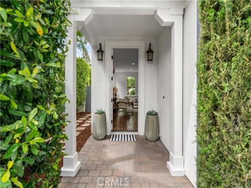 1578 Redlands , Costa Mesa, CA