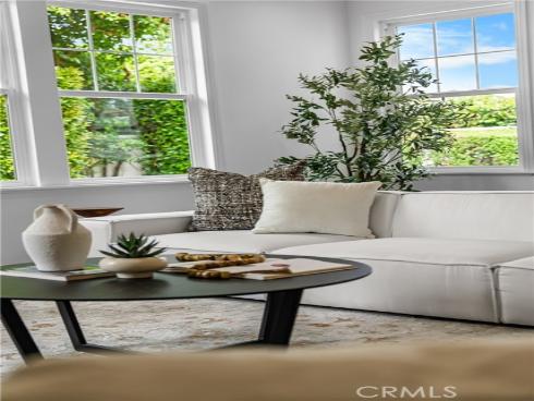 1578 Redlands , Costa Mesa, CA