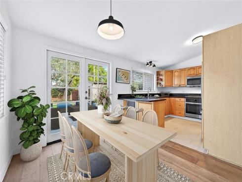 1962 Fullerton Avenue, Costa Mesa, CA