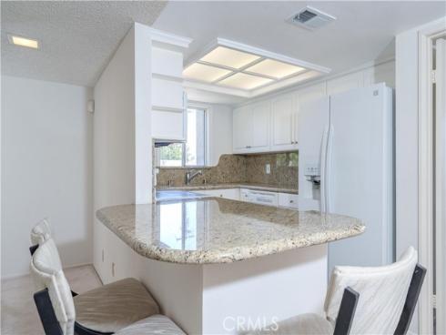 380 W Wilson F106 , Costa Mesa, CA