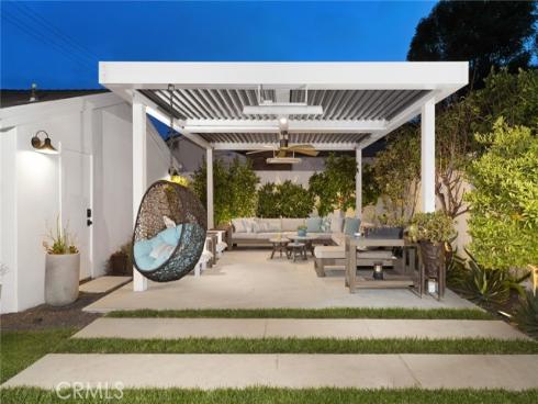 299 Mesa Drive, Costa Mesa, CA