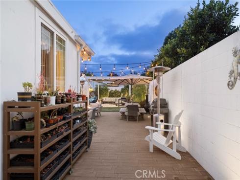 299 Mesa Drive, Costa Mesa, CA