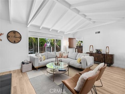 299 Mesa Drive, Costa Mesa, CA