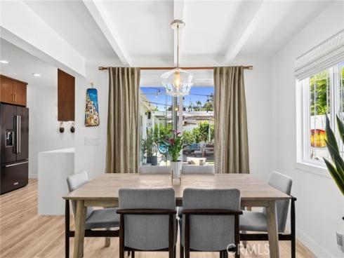 299 Mesa Drive, Costa Mesa, CA