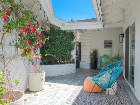 2023 S Capella Court, Costa Mesa, CA