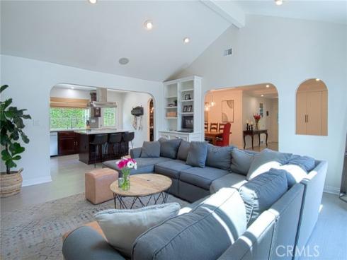 2023 S Capella Court, Costa Mesa, CA